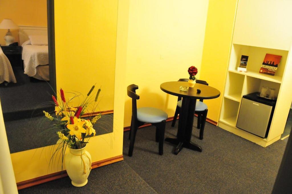 Hotel Urbano Carmelo Ruang foto