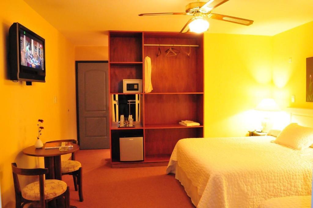 Hotel Urbano Carmelo Bagian luar foto
